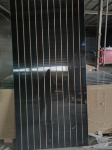 Panel de <span class=keywords><strong>MDF</strong></span> Ranurado con Recubrimiento UV de Alto Brillo, con Tiras de Aluminio Insertadas de 15mm, 16mm y 18mm, Lámina de <span class=keywords><strong>MDF</strong></span> <span class=keywords><strong>Ranurada</strong></span> con Melamina - Product Image 1