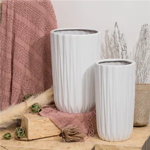 Atacado vaso grande conjunto-Conjunto de vasos de flores de cerâmica, conjunto de porcelana branca e moderna para área interna e externa em atacado