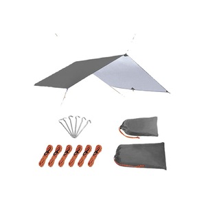 Abri de camping extérieur léger et résistant aux UV en tissu Oxford imperméable Woqi Tarp 300x300 cm avec piquets et cordes d'ancrage - Product Image 1