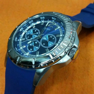 <span class=keywords><strong>Reloj</strong></span> Deportivo de Lujo para <span class=keywords><strong>Hombre</strong></span> <span class=keywords><strong>GUESS</strong></span> W0485G3, Resistente al Agua 100M, Caja de Acero Inoxidable en Tono Azul y Oro Rosa, Cuarzo, Venta al Por Mayor - Product Image 5