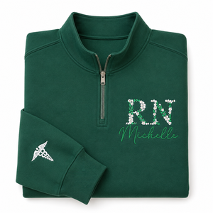 Felpa da Infermiera Personalizzata con Ricamo Floreale e Colletto Alto, Regalo di Laurea per Donne - Product Image 2