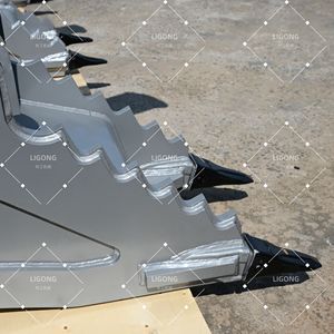 قص جذر شجرة مناسب للاستخدام في البيئات المعقدة مثل الغابات والجبال ، بدلة حفارة 10-30tom - Product Image 5