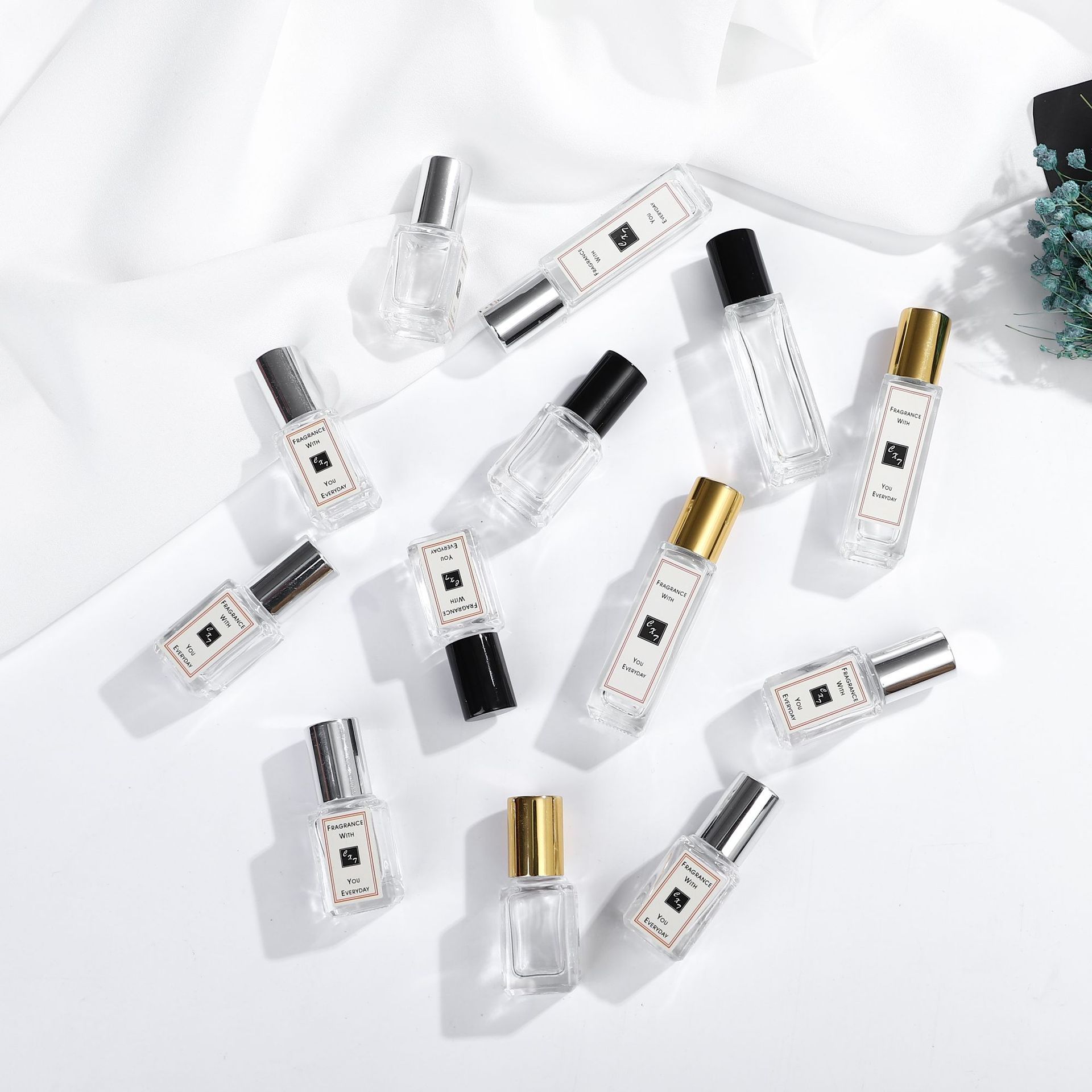 Lot De 4 Flacons Compte-gouttes En Verre Rose 30ml - Avec Pipettes Et Entonnoirs - Pour Huiles Essentielles, Parfums - 4