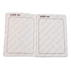 Porte-passeport en PU imperméable de haute qualité avec estampage or personnalisé - Product Image 2