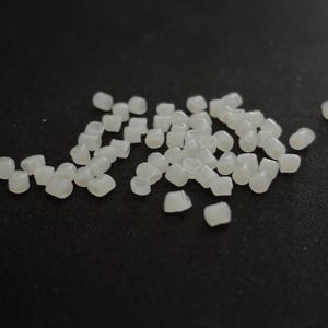 Moulage de films de serre translucides à haute résistance Matériau de granules de résine HDPE vierge de haute qualité - Product Image 1