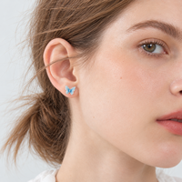 KAVNAR Boucles d'oreilles papillon émail bleu dégradé laiton délicat mignon