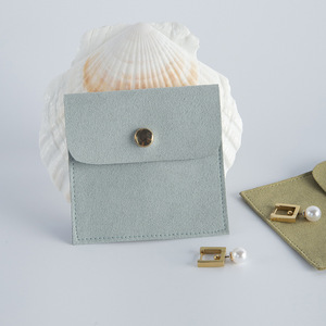 Pochette à bijoux en microfibre avec logo personnalisé, bouton, petite enveloppe de rangement pour accessoires, sac en velours, sac à rabat pour collier et boucles d'oreilles - Product Image 4