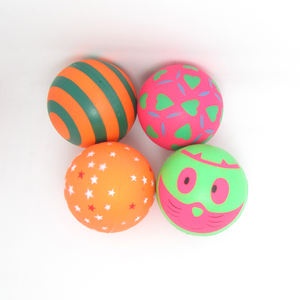 Mini pelota deportiva personalizada para niños y mascotas, juguete de squash pinky de goma natural sólida de alta calidad - Product Image 4