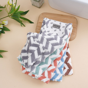 Toalla Cuadrada de Felpa Coral Estampada de 30x30 cm, Paño de Limpieza de Cocina Grueso, Absorbente, Sin Pelusas, Suave - Product Image 1