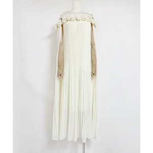 Vestido Maxi Plisado con Adorno de Rosas y Hombros Descubiertos para Mujer - Vestido Formal de Gasa con Mangas Tipo Capa para Eventos Nocturnos - Product Image 2