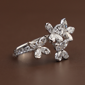 Anillo de Compromiso de Diamante Cultivado en Laboratorio de Lujo Premium de 2.1 Quilates para Mujer, Joyería Fina de Novia en Plata, Oro de 10K, Oro de 14K, Oro de 18K - Product Image 3
