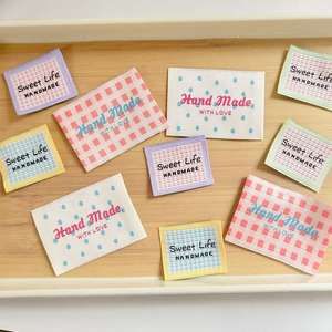 Tela escocesa hecha a mano punto clásico bordado marca bolsa <span class=keywords><strong>ropa</strong></span> calcetines parche de costura decorativo etiqueta tejida - Product Image 1