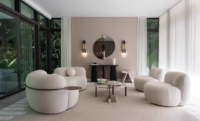 Canapé sectionnel incurvé nordique avec tissu en fausse fourrure de luxe, design artistique moderne pour petit espace