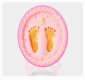 Vente en gros de cadre photo souvenir pour bébé de première année de haute qualité cadre photo en argile pour empreintes de bébé nouveau-né - Product Image 5