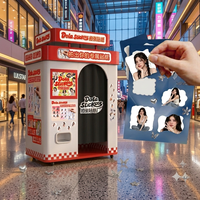 Cabina de Fotos Instantáneas Interactiva DOLA, Impresión Automatizada de Autoservicio, Compatibilidad con Múltiples Dispositivos, Alto Tráfico de Visitantes