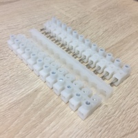 Bornes à vis à 12 broches pour le câblage jusqu'à 4 mm²