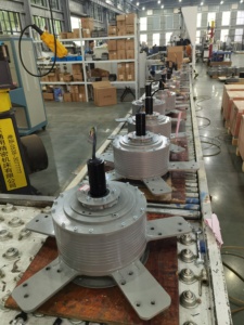 มอเตอร์ PMSM IE5 รับประกันนาน 16 ฟุต พร้อมพัดลมระบายอากาศขนาดใหญ่แบบ HLVS ระดับ IP66 - Product Image 2