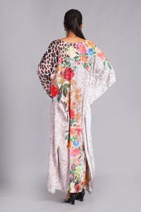 Robe Kaftan en Coton Imprimée à la Main, Maxi Florale Grande Taille, Cadeaux Style Hiver, Vêtements Saint-Valentin Excellent Prix - Product Image 3