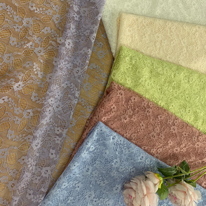 Tela Jacquard de Poliéster con Patrón de Encaje Elegante al por Mayor, Textil Suave para <span class=keywords><strong>Vestidos</strong></span> de Novia, Decoración del Hogar, Velos y Cortinas - Product Image 3