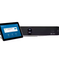 Barre vidéo tout-en-un Poly Studio X70 avec deux caméras 4K UHD, suivi vocal DirectorAI, réduction de bruit NoiseBlockAI pour salles Zoom et Microsoft Teams