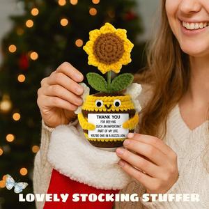 Venta al por mayor de fábrica, Novedades de gran demanda transfronterizas: Muñecos de ganchillo hechos a mano (Rana, Abeja en maceta, Girasol) y artículos de punto, terminados para interiores. - Product Image 4