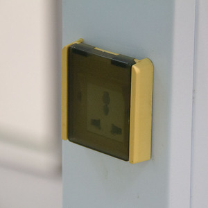 Estación de Trabajo para el Manejo de Materiales Radiactivos con Protección de Plomo para Rayos <span class=keywords><strong>Beta</strong></span> y Gamma, Superficie de Descontaminación - Product Image 6