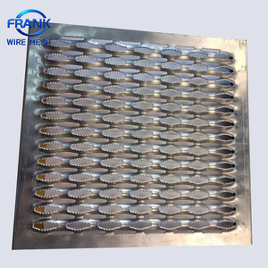 Grille de sécurité antidérapante perforée de haute qualité, à haute durabilité, en acier galvanisé, type « bouche de crocodile » - Product Image 2