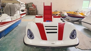 Bote a <span class=keywords><strong>Pedales</strong></span> <span class=keywords><strong>de</strong></span> Fibra <span class=keywords><strong>de</strong></span> Vidrio Waterplay Crafts, Inspirado en un Auto Deportivo, <span class=keywords><strong>con</strong></span> Tobogán para 4 Personas, para Uso en Lagos - Product Image 5