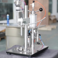 Machine de remplissage pneumatique semi-automatique pour aérosols, destinée aux sprays au poivre de défense personnelle et aux applications de boissons