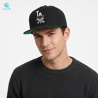 Sombrero de sol unisex estilo LA para viajes callejeros de verano, gorra de pico plana de hip-hop al por mayor con bordado de flores de anacardo para escenas al aire libre