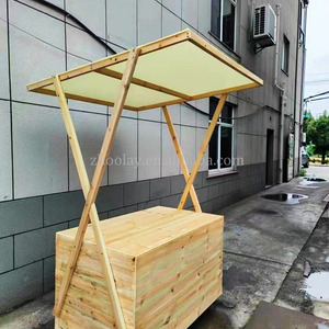 Présentoir mobile extérieur en <span class=keywords><strong>bois</strong></span> pour étal de marché Plate-forme d'activités pour centres commerciaux Chariot de vente Mobiler Verkaufs Stand - Product Image 2