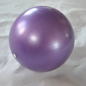 Pelota de yoga de PVC de alta calidad a prueba de explosiones, 25 cm, mate, pelota de pilates inflable, pelota de masaje, muy vendida. - Product Image 2