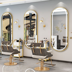Gabinete con Espejo para Salón de Belleza Uruqi, Montado en la Pared con Luz, Estilo Moderno, Marco Metálico, Tamaño Personalizable - Product Image 1