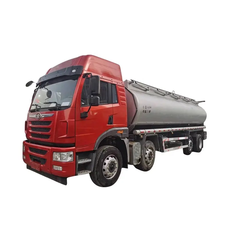 8x4 6x4 Chine 30 tonnes 30000 20000 litres réservoir de lait camion-citerne de carburant mobile à vendre