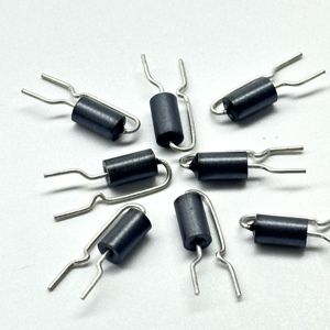 Emifil Ferrite hạt chì loại cuộn cảm chuyển đổi điện từ lọc thiết bị truyền thông lĩnh vực cắm trong tín hiệu - Product Image 1