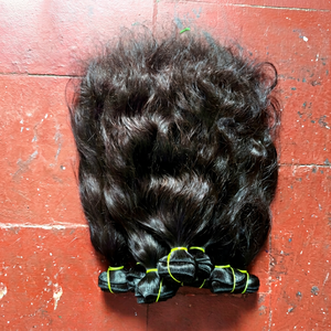 Extensions de cheveux humains indiens bruts en gros, ondulés profonds, raides crépus, bouclés profonds, cheveux humains bruts de temple du sud de l'Inde - Product Image 1