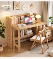 Bureau de travail au design exquis, style minimaliste en bois, avec étagères ouvertes pour petits espaces