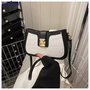 2025 otoño nueva moda bolso <span class=keywords><strong>de</strong></span> mensajero pequeño para mujer forro <span class=keywords><strong>de</strong></span> poliéster impermeable bolso <span class=keywords><strong>de</strong></span> hombro cuadrado para <span class=keywords><strong>axila</strong></span> - Product Image 6