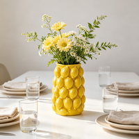 Vas Keramik Kuning Relief Lemon 3D Custom Grosir Gaya Mediterania Lukisan Tangan Ramah Lingkungan Pot Bunga Rumah Restoran