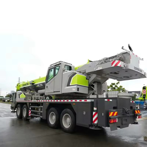Camion grue tout-terrain Zoomlion 110 tonnes ZAT1100H663 avec pièces de rechange essentielles pour le moteur - Product Image 6