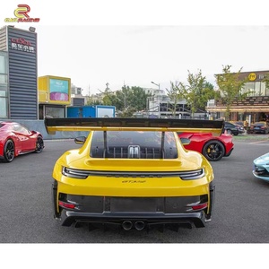 ชุดแต่งคาร์บอนไฟเบอร์แบบแห้งสไตล์ OEM สำหรับ Porsche Carrera 911 GT3 ปี 2022-2024 ประกอบด้วยดิฟฟิวเซอร์ สเกิร์ตข้าง กันชน และสปอยเลอร์ - Product Image 6