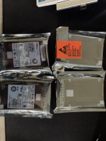 قرص صلب داخلي من نوع Dell EMC بسعة 1.92 تيرابايت، U.2 NVMe PCIe Gen4، مقاس 2.5 بوصة، مناسب لخوادم Dell PowerEdge