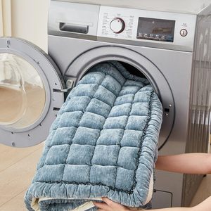 Tapis de voyage antidérapant pour animaux de compagnie, lit pour chien à carreaux pour siège arrière de voiture, housses de siège de voiture pour chien en fourrure lavables et personnalisables - Product Image 5