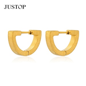 Aros de moda OEM/OEM, impermeables, de acero inoxidable, chapados en oro, hipoalergénicos, proveedor de joyería de moda para mujer. - Product Image 1