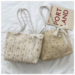 Borsa a Mano Intrecciata alla Moda per Donne, <span class=keywords><strong>Stile</strong></span> Minimalista, Tracolla Singola con Chiusura a Bottone e Fiocco, Doppio Manico - Product Image 1