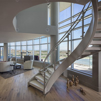 Escalera de arco Prima para uso doméstico, escalera curva ligera, peldaños antideslizantes de tamaño pequeño, Ideal para colgar cortinas, ropa de cama cambiante