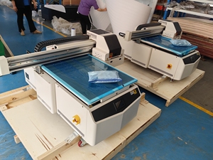 Impresora UV de Escritorio con Posicionamiento Visual CCD 6090, Impresora Industrial de Inyección de Tinta UV para Imprimir Cajas de Correo - Product Image 6