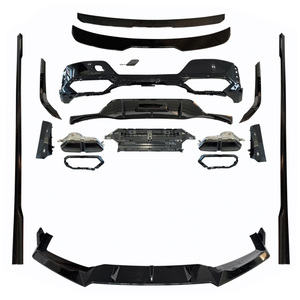 Kit Carrozzeria Completo con Spoiler Anteriore, Spoiler Posteriore, Minigonne Laterali, Terminali di Scarico, Copri Specchietti per <span class=keywords><strong>BMW</strong></span> Serie 7 <span class=keywords><strong>G70</strong></span>, Upgrade a M760 Black Knight Aero - Product Image 1