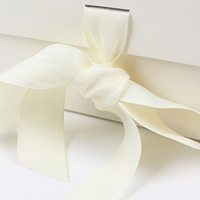 Boîte cadeau en papier personnalisée en forme de livre avec rabat magnétique, grand format, pliable, avec ruban, finition mate, pour chaussettes et fourrure