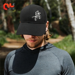 Gorras Deportivas Casuales con Visera Curva de 6 Paneles, Color Negro, Logotipo Personalizado, Gorras de Béisbol Ajustables Unisex al por Mayor - Product Image 5